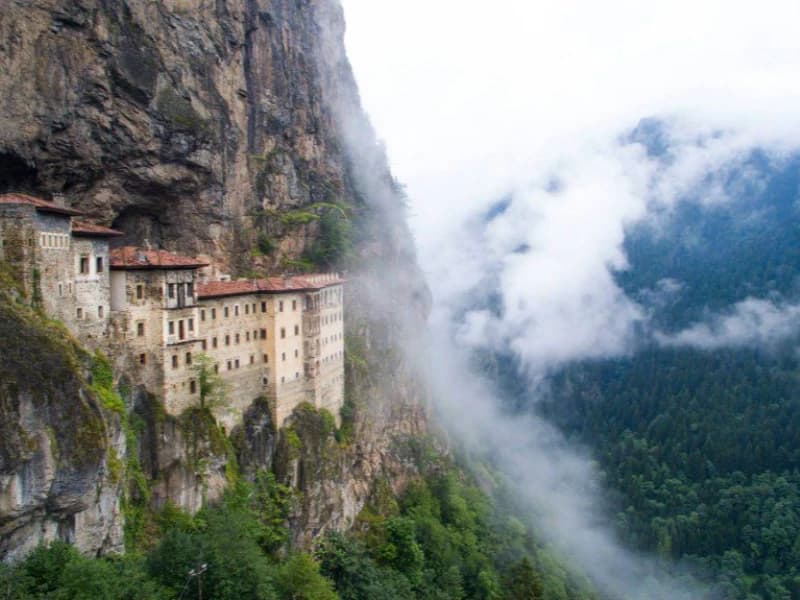 جولة دير سوميلا ومرتفعات زيكانا